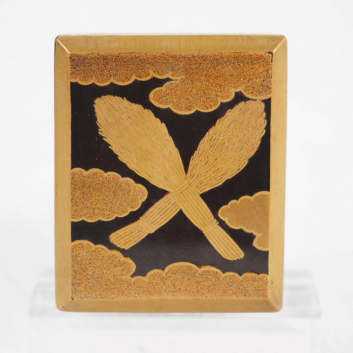 楽天市場】香箱 亀甲に鶴文様 金蒔絵 0001漆器 天然木 漆会席 菓子皿 