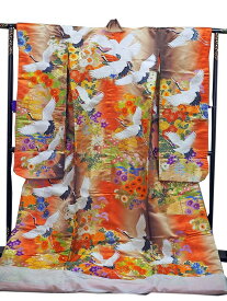 Japanese bridal costume Uchikake 0005 Japanese vintage kimonojapanese silk vintage clothes beauty【中古】和装 着物 唐織 打掛 花嫁衣裳