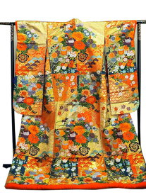 Japanese bridal costume Uchikake 0008Japanese vintage kimonojapanese silk vintage clothes beauty【中古】和装 着物 唐織 打掛 花嫁衣裳