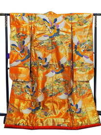 Japanese bridal costume Uchikake 0009Japanese vintage kimonojapanese silk vintage clothes beauty【中古】和装 着物 唐織 打掛 花嫁衣裳