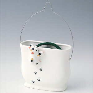 たて型 蚊遣器 がんばり猫 蚊取り線香ホルダー 吊り下げ 蚊遣り器 蚊取り線香入れ アウトドア キャンプ かわいい