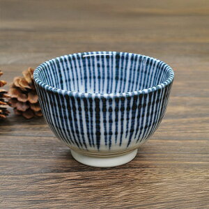 呉須十草 千茶 190cc 直径9.3cm×高さ6.1cm 煎茶 湯呑 湯飲み 藍 MADE IN JAPAN 千段十草 日本製 和食器