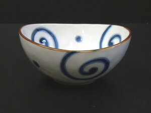 4.0 ȉ~  13.5cm×13cm×6cm 350cc  { Z aH