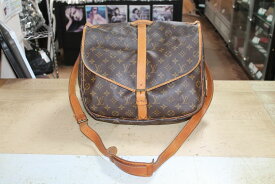 [中古] LOUIS VUITTON ソミュール35 モノグラム M42254 ショルダーバッグ 斜め掛けバッグ メンズ レディース 男女兼用 バッグ ルイヴィトン USED品