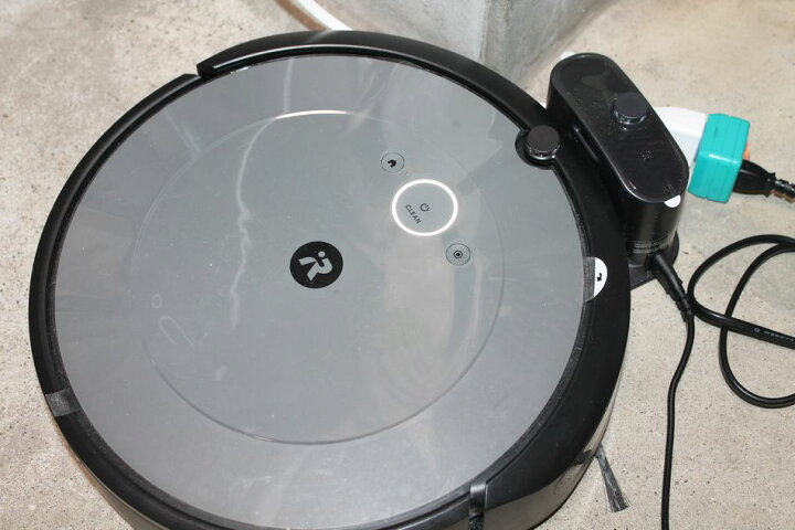 楽天市場】[中古] iRobot Roomba ロボット掃除機 i215860 アイロボット 