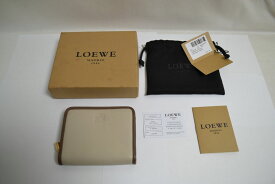 [中古] LOEWE アナグラム レザー ベージュ カーキ ゴールド金具 ラウンドファスナー コインパース 小銭入れ コインケース メンズ レザー 男女兼用 財布 ロエベ