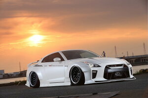 KUHL RACING 35R-SSW I[o[tF_[Lbg R35 GT-R Ή O   ЊOGAp[c FRPf N[[VO