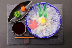 天然ふぐ刺し2人前 瀬戸内産 天然コモンふぐ使用人気ふぐ刺し2人前(約60g)≪3つ以上でおまけ付き≫(冷凍) 【ふぐ刺身】贅沢 ふぐ フグ 河豚 ふぐ刺身 ギフト 父の日