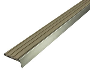 D105-2m 階段滑り止めノンスリップ タイヤ付き ベージュ 穴アキ【ヒナカ製作所】