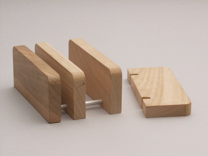 楽天市場 まな板スタンド 日本製 木製 木 まな板置き スタンド キッチン用品 キッチン 調理道具 調理器具 料理 調理用品 調理小物 キッチンツール 収納 キッチン収納 収納 小物 木製まな板立て まないたたて 台所 スペース 有効活用 スリム 酒井産業 酒井産業 くらし