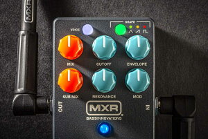 MXR MB301 Bass Synth�y�b��̐V���i�x�[�X�����C���h�ȃt�@���N�}�V�[����!�z�y�r�ܓX�z
