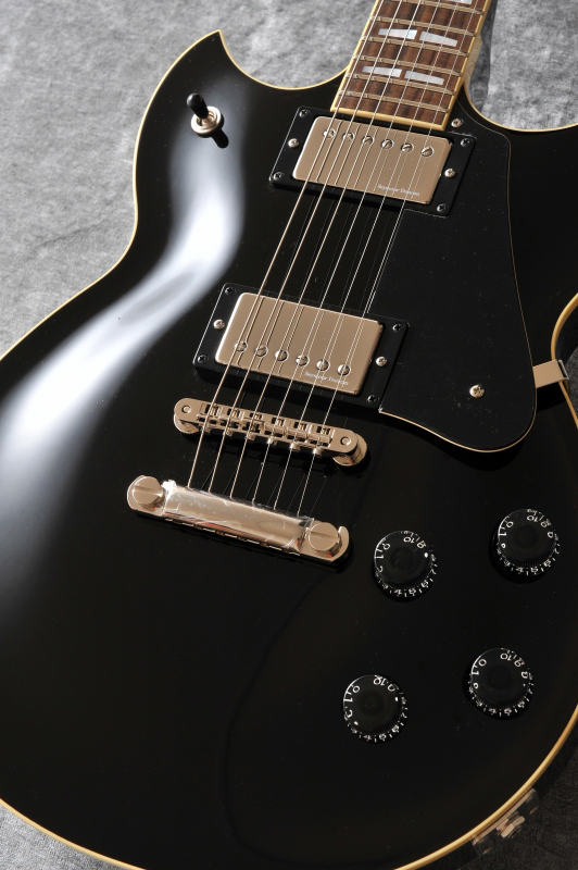エレキギター 《ヤマハ》 独創的 Yamaha SG1820 SG-1820 春夏新作モデル BLACK ONLINE STORE 送料無料