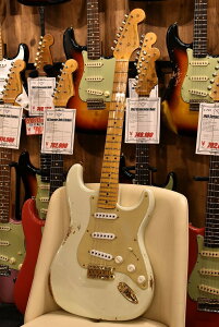 Fender Custom Shop 70th Anniversary 1954 Stratocaster Relic Desert Tan #5132yy3.35kgADave Gilmore #0001zylXz