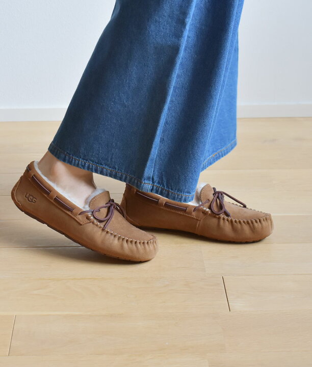 新品未使用 UGG ダコタ ブラウン モカシン UGG アグ W DAKOTA ダコタ（モカシン/デッキシューズ）｜ 【新品未使用】UGG モカシン ダコタ ブラウン