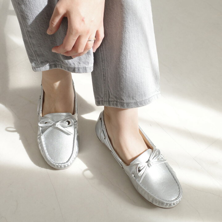 楽天市場 クーポン モカシン ローファー パンプス レディース スリッポン シューズ ホワイト ネイビー ブラック シルバー オールシーズン 痛くない 低反発 軽量 軽い 22 5 24 5 フラット 楽ちん りぼん Sh005 Edie エディ