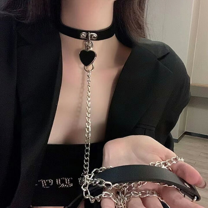 楽天市場】大人のセクシー＆キュートを演出！チェーンリード付 