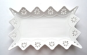 PREMIUM スクエアプレート 30cm レース柄 花柄 長方形 長角 角皿 おしゃれ 可愛い かわいい ホワイト 白 スクエア型 陶磁器 磁器 家庭用 業務用 食洗機対応 電子レンジ対応 レストラン ホテル カ