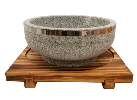 石焼ビビンバ鍋 20cm 花崗岩 石鍋 リング付 木台セット 天然グラナイト 天然石 韓国鍋 石焼ビビンバ ビビンバ鍋 韓国料理 石食器 直火使用可 業務用 ビビンパ鍋 石焼ビビンバ器 韓国石鍋 石焼鍋 韓国料理鍋 店舗用 飲食店仕様 おこげ 呼名外径200mmxH80mm RBS-07+RBW-19