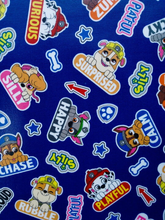 楽天市場 キャラクター ラミネート生地 パウパトロール パウパト ｇｌ４６１３ １ａネイビー 23年 入園入学 商用利用不可 京都カナリヤ手芸店