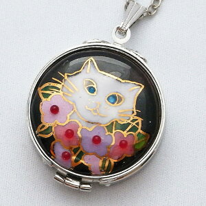 【UncleZ】 七宝焼き ルーペ付ペンダント 白い猫とお花