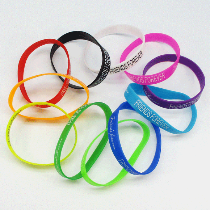 楽天市場 Friendsforever シリコンバンド単色 1本入り リストバンド シリコンリング シリコンゴム 寸法 外形 約65ｍｍ 径 約10ｍｍ 幅 ｘ1ｍｍ 厚 ブレスレット ブックバンドなど使い方いろいろ 耐熱 耐寒 耐水性にすぐれています