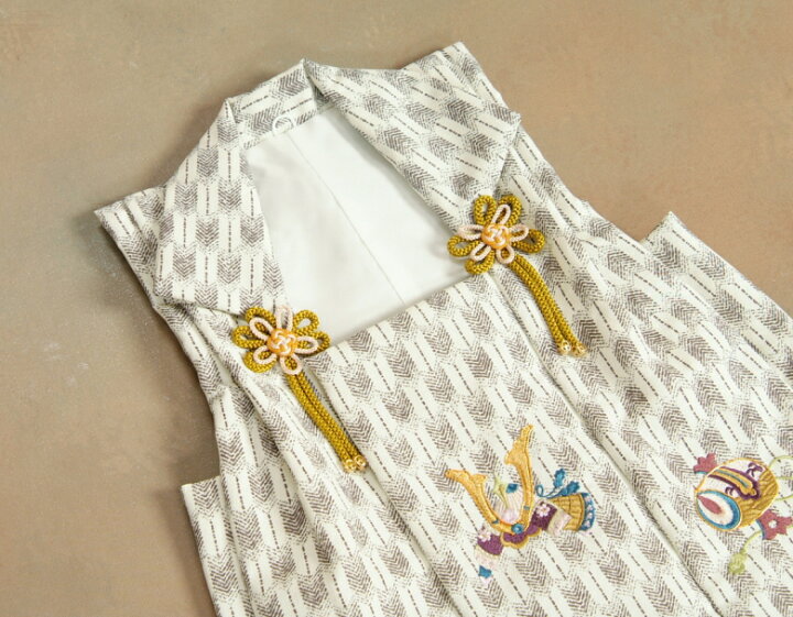 楽天市場】七五三 3歳 被布単品 男の子 着物 オフホワイト色 兜刺繍 金 