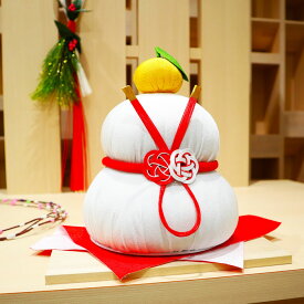 お正月飾り 置物 ちりめん コンパクト 小さい / 華水引鏡餅 / 手作り 鏡餅 縮緬 かわいい 正月 飾り おしゃれ