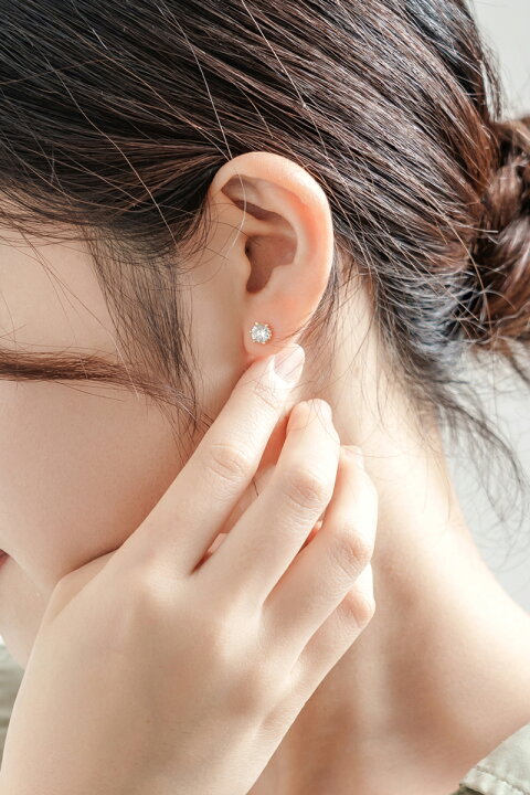 楽天市場】【現品限り 鑑別書付き】K18 ダイヤモンド ピアス 0.5ct  