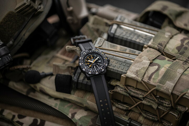 楽天市場】ルミノックス 腕時計 日本正規 LUMINOX RECON Point Man 
