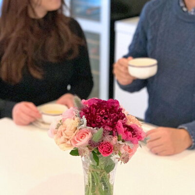 楽天市場 フリルのような花びら ラナンキュラス レットル ダムール 花のラブレレター ホワイトデー 花束 花 ギフト ラブレター 仲直り 男性から女性に贈る 花 雑貨フロレゾン
