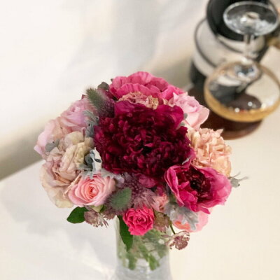 楽天市場 フリルのような花びら ラナンキュラス レットル ダムール 花のラブレレター ホワイトデー 花束 花 ギフト ラブレター 仲直り 男性から女性に贈る 花 雑貨フロレゾン