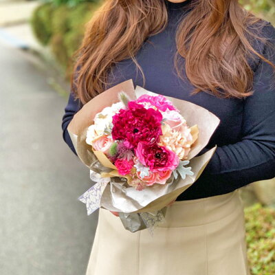 楽天市場 フリルのような花びら ラナンキュラス レットル ダムール 花のラブレレター ホワイトデー 花束 花 ギフト ラブレター 仲直り 男性から女性に贈る 花 雑貨フロレゾン