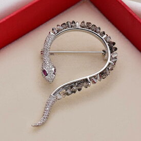 ブローチ 巳年 セレモニー ヘビ レディース アクセサリー アクセサリー 人工宝石 韓国風 金メッキ 銀メッキ 蛇 スネーク 干支 ゴールド シルバー ラインストーン 赤 シルバーグレー エレガント シック ギフト