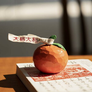 木彫り 小物 置物 オレンジ デスク装飾 ユニーク おしゃれ かわいい ウッドクラフト ギフト 癒し コレクション オーナメント ミニチュア インテリア アート スカルプチャー