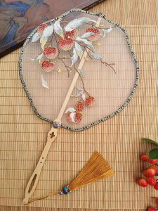 扇 うちわ ファン おしゃれ ライチ 扇子 片面 刺繍 宮殿 アンティーク チャイナ風 舞 写真 小道具 アクセサリー 半透明 レース タッセル