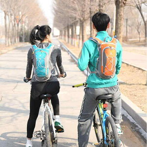 アウトドア バッグ ボディーバッグ ウエストポーチ 登山 ハイキング ランニング バックパック 屋外 リュック ベスト ウオーターバッグ 男女兼用 鞄 多機能