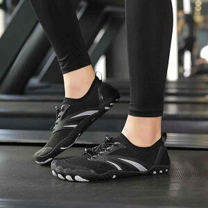 メンズ レディース 屋内 スポーツ シューズ フィットネス 滑り止め 通気性 ヨガ エアロビクス スクワット トレッドミル 縄跳び 衝撃吸収 軽量 メッシュ トレーニング