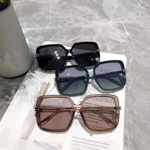 �T���O���X ���f�B�[�X ���K�l �؍� �t�@�b�V���� �傫�� �X�N�G�A ���j�[�N ������� �A�N�Z�T���[ �A�C�E�F�A ���Ă��h�~ �V���v�� �X�^�C���b�V�� �A�E�g�h�A �������