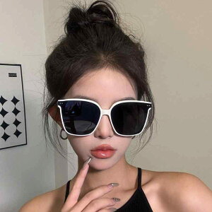 TOX  zCg fB[X  GKg ZueB  C r[` hCu CX^f g 傫߃t[ s ʐ^Be