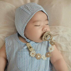 ベビー用品 赤ちゃん用 おしゃぶり 歯固め 紛失防止ストラップ 落下防止チェーン 布製 ファブリック デイジー柄 小花柄 カラフル かわいい おしゃれ イエロー ピンク ブルー グリーン ブラウン