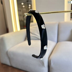 カチューシャ レディース 韓国風 インスタ風 雪の結晶ジルコニア 細め ソフトレザー調 かわいい 洗顔 お出かけ 普段使い 万能 ファッション ヘアアクセサリー 秋冬