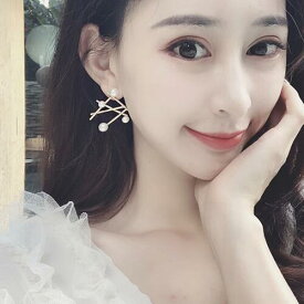 楽天市場 清楚系 ピアス レディースジュエリー アクセサリー ジュエリー アクセサリーの通販