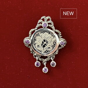 wDiane Claeys_CANCX AWXg̃y_gu[`xEL̃AeB[N[XRN^[u_CA NCXv I19I㔼̃[Xi|EhEK[Yj