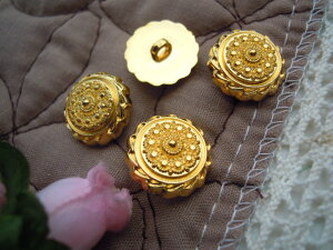 18mmȃS[hJ[̃{^@4GRB-00132ňl͒`OX140~