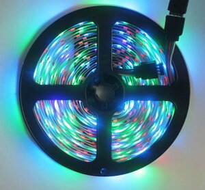 12VPxLEDe[vCg SMD 2835 3528 5M 300A ͔Sʃe[v ʔhdlI65 ؒf\ RGB