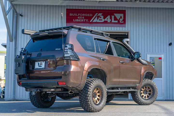 楽天市場】HOSTILE (ホスタイル） H138 クローラー 17インチアルミ  