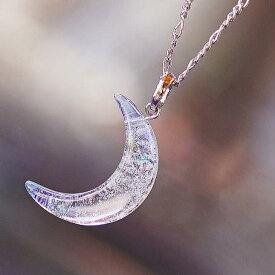 『Snowy moon』 ガラスアクセサリー ネックレス・ペンダント ダイカット(平面造形)タイプ