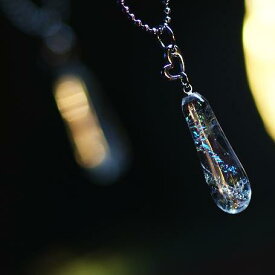 『Jewel rain』 ガラスアクセサリー ネックレス・ペンダント しずくタイプ