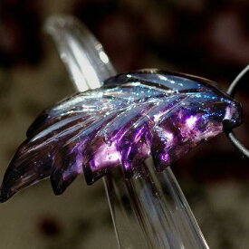 『紫宮の翼』 ガラスアクセサリー ネックレス・ペンダント ダイカット(平面造形)タイプ