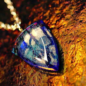 �wAutumn grove emblem�x �K���X�A�N�Z�T���[ �l�b�N���X�E�y���_���g �_�C�J�b�g(���ʑ��`)�^�C�v